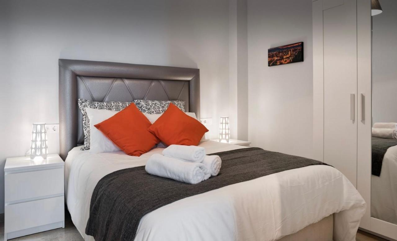 Malagueta Beach House مالقة المظهر الخارجي الصورة